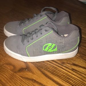 2012 heelys. Loved them for years tons of fun!